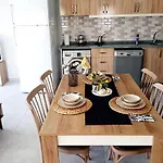 Ξενοδοχείο Ela Apart & Bungalow *